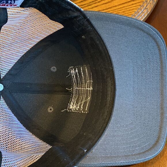 Las Vegas Golden Knights SnapBack Mesh Truckers Cap - Picture 6 of 8